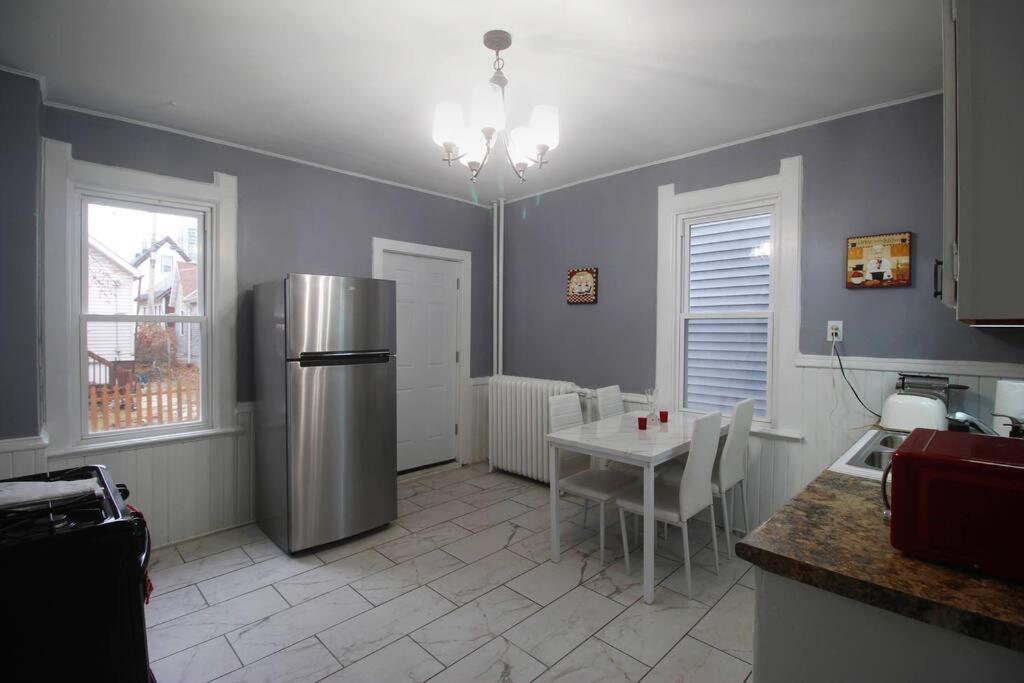 Renovated Brady St. Classic Milwaukee Extérieur photo